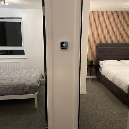 Stunning Central Apartment With Free Parking Sheffield Buitenkant foto